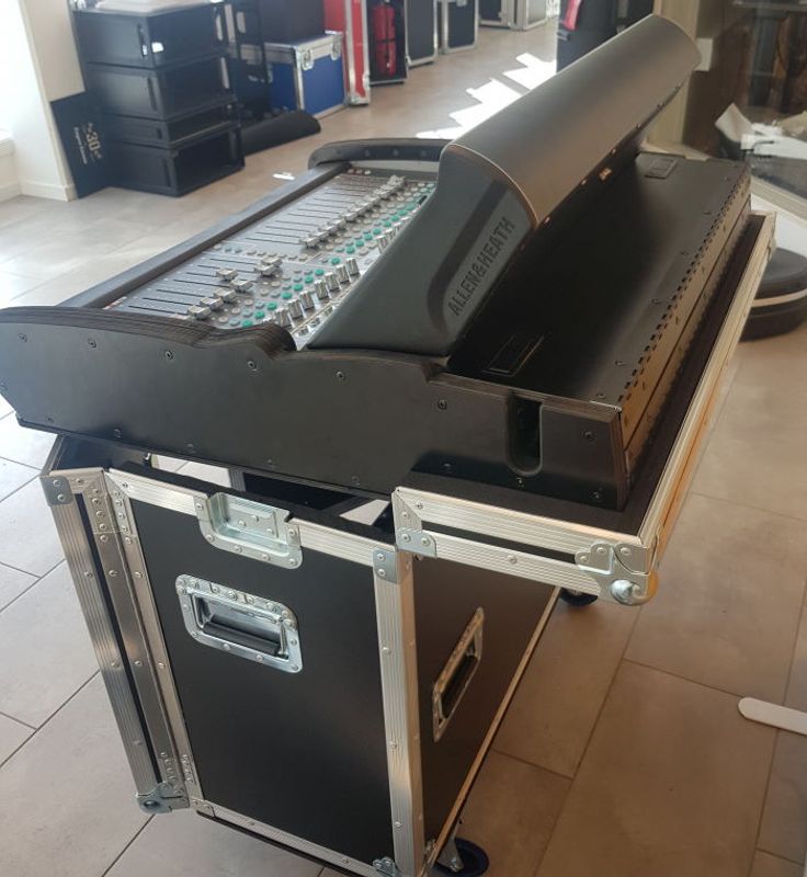 Allen & Heat C2500 Flightcase med Vippefunksjon